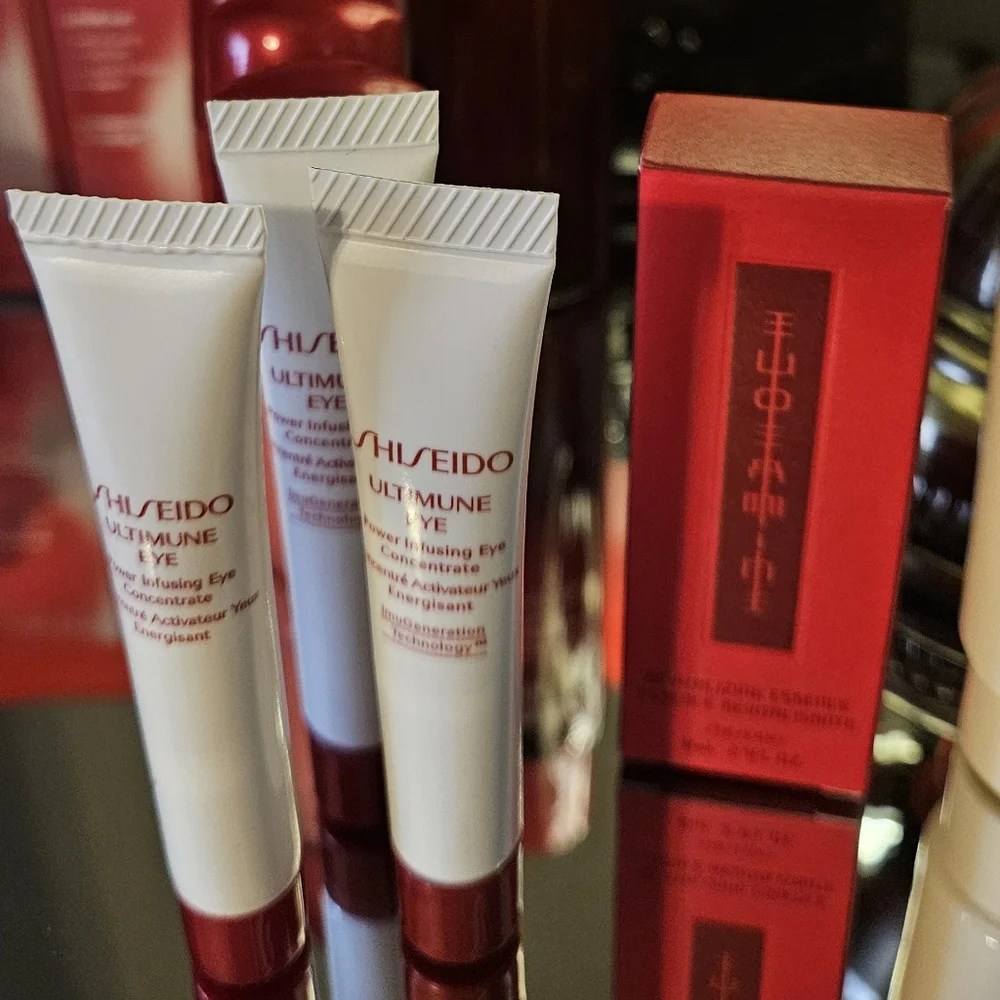 SHISEIDO Skin Care Travel Bundle - 21 Items and Bag - Picture 3 of 5